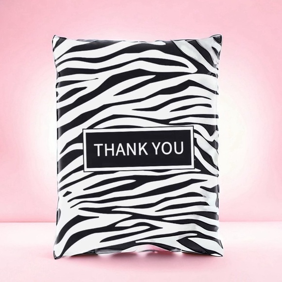 3/$15 - (10) 10x13 Zebra Print Poly Mailers - Picture 1 of 1
